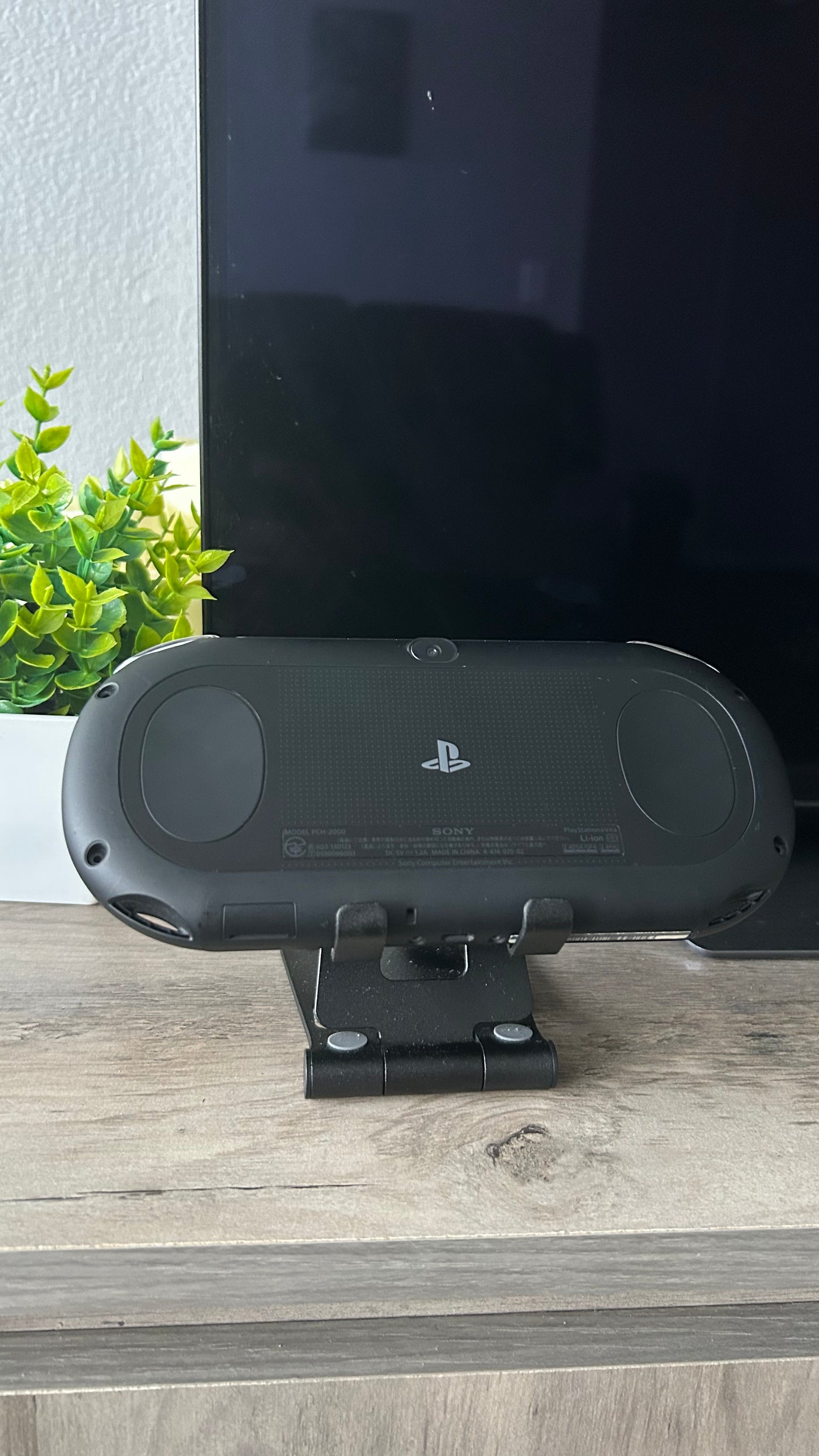 Black/White Button PS Vita 2000 Slim (256GB)